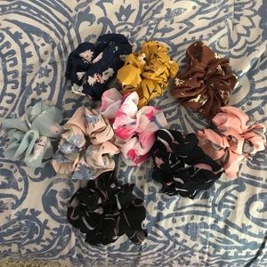 Printed scrunchies